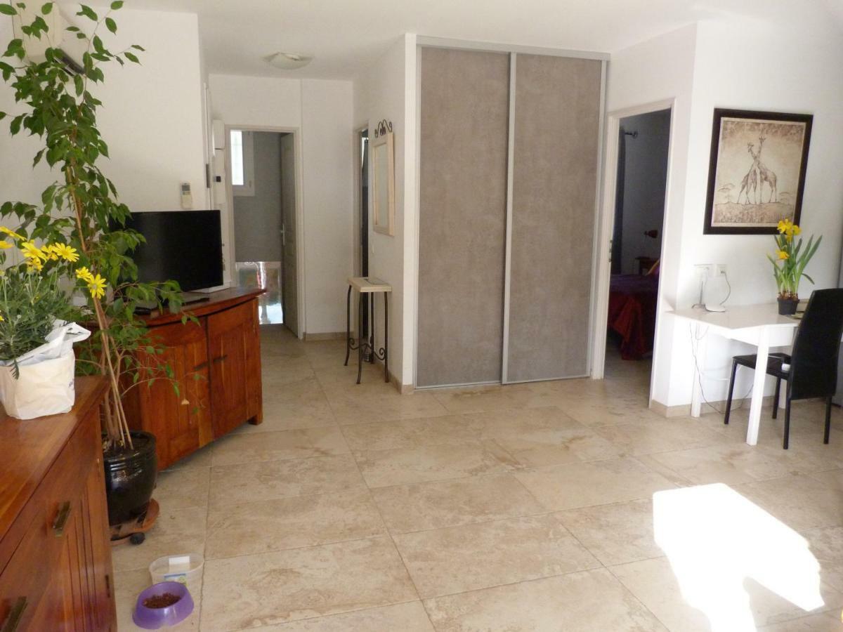 Les Cigales Appartement Alleins Buitenkant foto